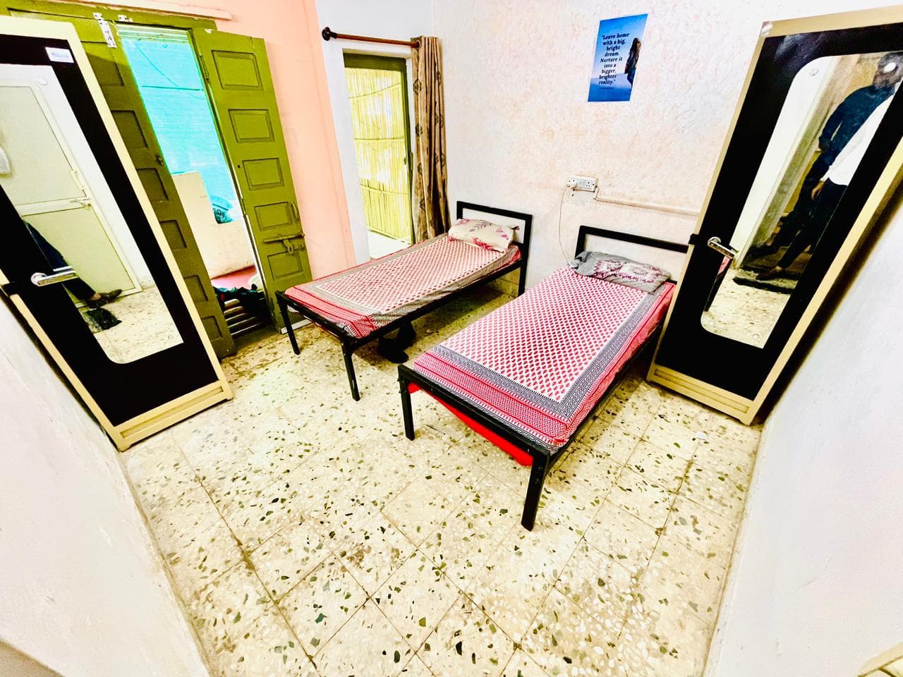 SHARING – DOUBLE (2)